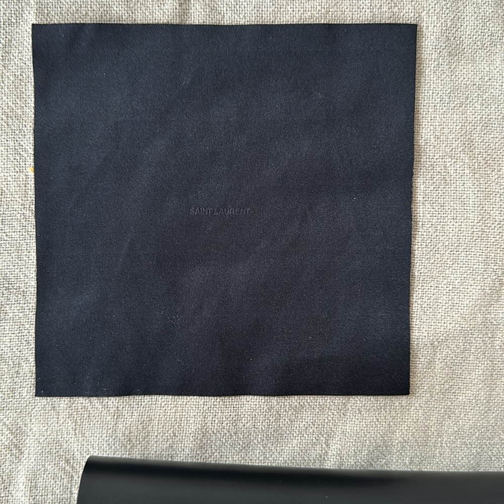 YSL BLACK SUNGLASS CASE - Picture 6 of 10